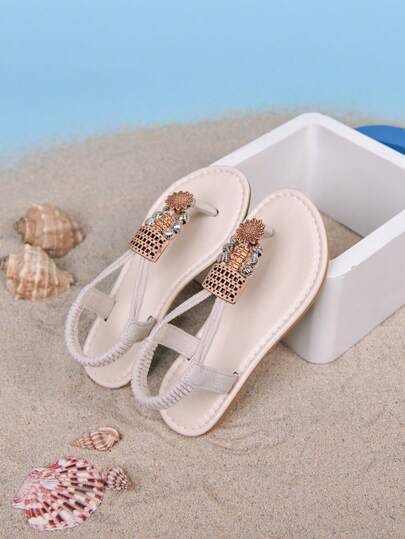 2026款女童夏季平底凉鞋，固定式趾带和跟带，时尚女童凉鞋，水钻松紧带，女童套脚鞋，波西米亚风沙滩凉鞋，适合夏季穿着