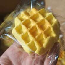 1个2026年畅销慢回弹可爱女孩减压软食品面包蛋糕带香味，减压玩具，节日、生日完美礼物，趣味礼物 - 彩色 - 查看 7