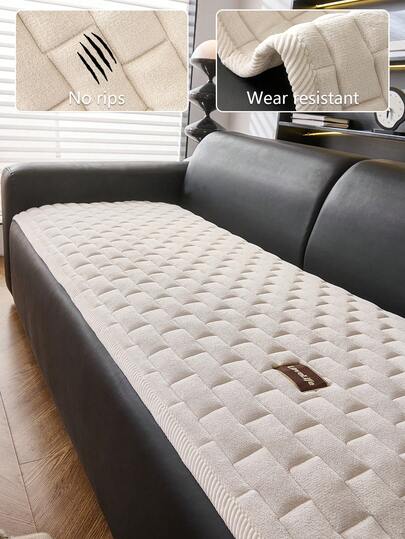 1pc Modern Minimalist Plush Sofa Cover, Fashionable Geometric Pattern Design Sofa Slipcover, Anti-Slip, Anti-Scratch, Dust-Proof, Dirt-Resistant, Pet-Friendly Sofa Pad, Suitable For 1, 2, 3, 4 Seater And L-Shaped Sofa, Applicable For All Seasons, Machine/Hand/Dry Washable, Holiday Decor