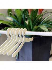 20 piezas Perchas para ropa de mascotas, Perchero invisible para vestidos de perros y gatos, Ideal para el Día de San Valentín, Boda, Cumpleaños, Artículos esenciales para mascotas - Beis - Ver 3