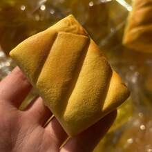 1个2026年畅销慢回弹可爱女孩减压软食品面包蛋糕带香味，减压玩具，节日、生日完美礼物，趣味礼物 - 彩色 - 查看 4