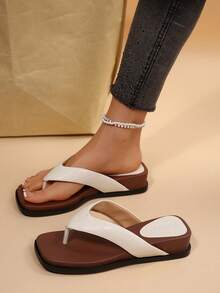 Sandalias de dedo con cuña de punta cuadrada para mujer, sandalias de chanclas cómodas y de moda, adecuadas para la playa de verano y el uso diario casual - Blanco - Ver 4