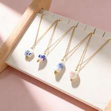 不锈钢材质，26个英文字母吊坠项链，女士时尚风格颈链，女士珠宝装饰 - 金色 - 查看 5