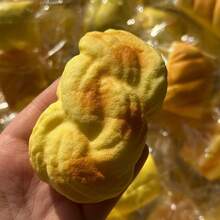 1个2026年畅销慢回弹可爱女孩减压软食品面包蛋糕带香味，减压玩具，节日、生日完美礼物，趣味礼物 - 彩色 - 查看 17