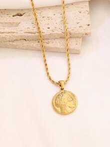 1pc Stainless Steel Carved Queen Pendant Necklace For Women Fashion 18K Gold Plated Charms Chain Necklaces Waterproof Jewelry - Necklace - View 9