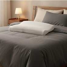 Almohada Terapéutica Ergonómica: Transpiración Máxima y Núcleo de Espuma Inteligente para Despertar Sin Dolores, Ideal para Dormir de Lado y de Espalda. - Blanco - Ver 4