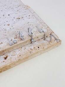 4件套精美锆石耳环套装，可叠戴，搭配珍珠，适合女性佩戴，耳骨穿孔时尚饰品，14K镀金低敏垂坠耳环，精致小巧长链穿孔饰品，适合女性和女孩佩戴。 - Silver-7# - 查看 2