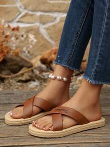 新款交叉绑带平底凉鞋，时尚优雅，适合海滩和日常穿着，百搭女士凉鞋 - 摩卡棕 - 查看 6