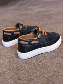 1 Pair Unisex New PU Upper Low-Top Sneakers, Soft Sole Non-Slip Children's Skate Shoes, Fashion Versatile Student Running Shoes, Suitable For All Seasons - Black - View 8