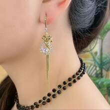 1 Pair New Chic Tassel Long Earrings, Pineapple Full Rhinestone Super Shiny Luxury Earrings, Delicate Earring Hooks - Gold - View 3