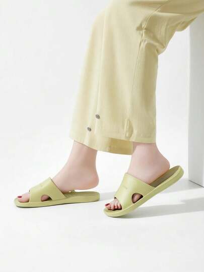 Fashionable Casual Men And Women's Couple Pure Color EVA Material Home Slippers | Elegant Design, Soft And Comfortable | Ultra-Light Anti-Slip Design | Suitable For Use In Bathrooms And Living Rooms As Fashionable Home Shoes | High-Quality Comfortable Luxurious Experience