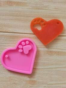 1pc Bear Paw Heart Shaped Silicone Mold For DIY Keychain - Pink - View 2
