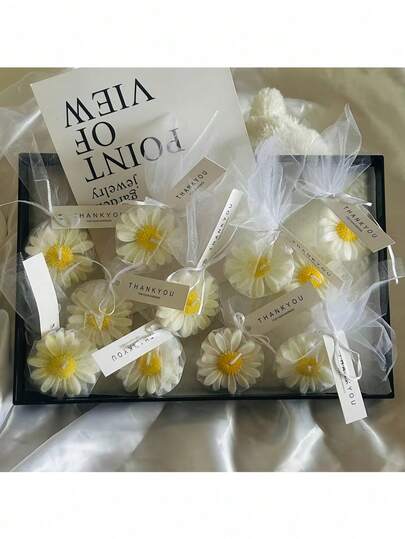 5支雏菊造型香氛蜡烛套装 - 婚礼回礼篮、新娘送礼会装饰、大豆蜡家居香氛、简约花卉桌面装饰