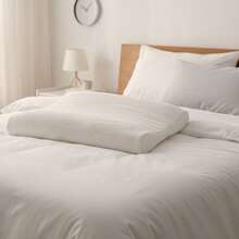 Almohada Terapéutica Ergonómica: Transpiración Máxima y Núcleo de Espuma Inteligente para Despertar Sin Dolores, Ideal para Dormir de Lado y de Espalda. - Blanco - Ver 5