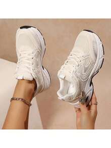 New Style Women's Casual Sports Shoes, Platform Sports Shoes, White Lace-Up Round-Toe Blended Material, Breathable, Versatile, Printed Graffiti, College Style, Suitable For Students, Outdoor Hiking, Casual Wear And Commuting. - 米色 - 查看 3