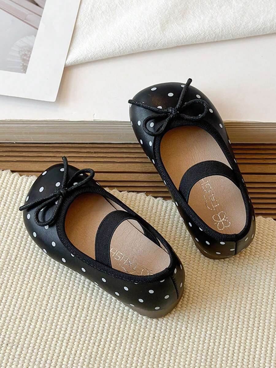 1 Pair Black Polka Dot Bow Pearl Design Soft Bottom Non-Slip Flat Baby Toddler Shoes, Suitable For Spring, Summer, Autumn And Winter