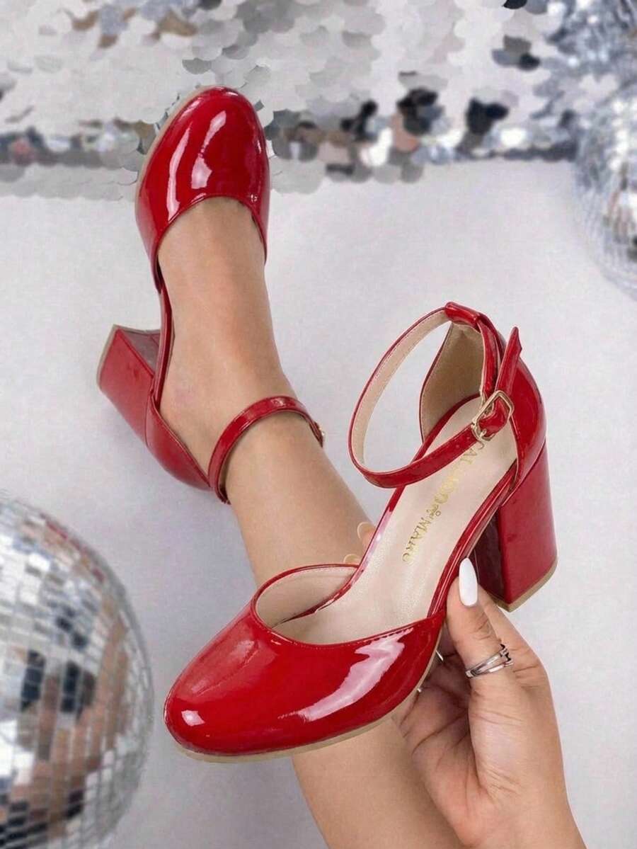 Zapatillas de tacón cuadrado de altura media para mujer de moda, con hermoso acabado y pulsera con hebilla ajustable en tobillo, perfecto para ocasiones especiales, fiestas o para añadir un toque glam a tu outfit. La punta redonda y el tacón cuadrado aseguran estabilidad y comodidad, mientras que la pulsera ajustable en el tobillo brinda comodidad y elegancia. - Burdeos - Ver 1