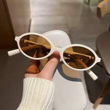 Women's Retro Oval Sunglasses, Small And Stylish Retro Round Sunglasses, UV Protection. - 米色 - 查看 1