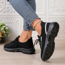 黑色女士防滑软底运动鞋，新款春秋季休闲平底鞋 - 黑色 - 查看 2