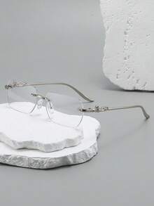 1 Pair Men's Silver Asymmetric Rimless Metal Fox Elegant Stylish Flat Glasses, New Arrival For Spring - Silver - View 1