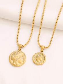 1pc Stainless Steel Carved Queen Pendant Necklace For Women Fashion 18K Gold Plated Charms Chain Necklaces Waterproof Jewelry - Necklace - View 3