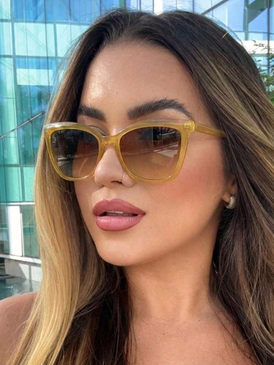 Óculos de sol feminino Quadrado retrô proteção uv400 da moda 2025 resistente estiloso - Bege - Visão 1