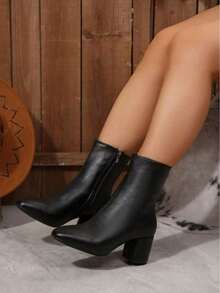Women's Fashionable Outdoor Winter Boots In White, Red And Black - Black - View 5