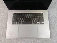 二手 2019 年款 Apple MacBook Pro 16 英寸（16GB 内存，512GB 固态硬盘） - 彩色 - 查看 2