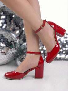 Zapatillas de tacón cuadrado de altura media para mujer de moda, con hermoso acabado y pulsera con hebilla ajustable en tobillo, perfecto para ocasiones especiales, fiestas o para añadir un toque glam a tu outfit. La punta redonda y el tacón cuadrado aseguran estabilidad y comodidad, mientras que la pulsera ajustable en el tobillo brinda comodidad y elegancia. - Burdeos - Ver 2