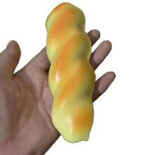 1个柔软可捏的逼真面包玩具，慢回弹减压玩具，适合办公室、旅行、教室、浴室、圣诞节、万圣节、生日礼物 - 彩色 - 查看 6