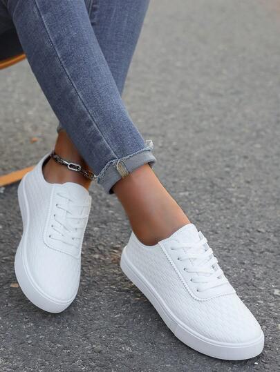 Women's White Shoes With English Floral Pattern Lace-Up Sneakers, Round Toe Low-Top Flat Skate Shoes, Fashionable Breathable Non-Slip Small White Shoes For Students