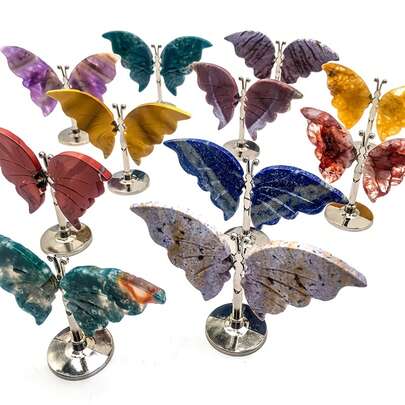 一件天然多材质雕刻蝴蝶摆件，包含紫水晶、萤石、玛瑙和海洋碧玉，家居装饰，桌面摆件，送给朋友的贴心礼物，节日或生日礼物