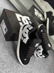 Premium  Court Graffik Sk8 Men's And Women's Street Skate Shoes - Đen và trắng - Xem 8