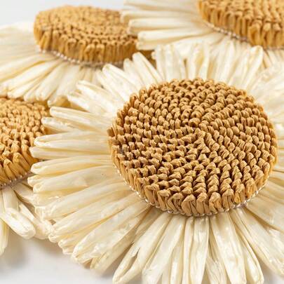 4件套手工DIY拉菲草向日葵小雏菊装饰 | 多用途手工材料，适用于服装包袋配饰 | 装饰窗帘环/餐巾环/发夹/钥匙扣 | 针织花卉装饰 | DIY手工材料套装