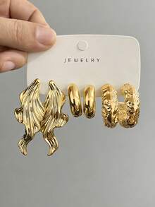 6/18件套金色时尚耳环套装，包含左右耳花朵、五瓣花、水滴形、心形、小C形等多种款式，时尚优雅，适合日常佩戴、聚会、派对等场合。是送给女友、母亲的绝佳礼物。 - 金色 - 查看 4