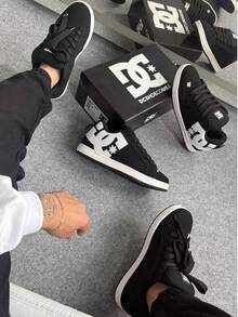 Premium  Court Graffik Sk8 Men's And Women's Street Skate Shoes - Đen và trắng - Xem 6