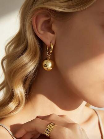 1 Pair 18K Gold Plated Stainless Steel Earrings, Hollow Geometric Ball Pendant, Minimalist Design, Suitable For Daily Wear