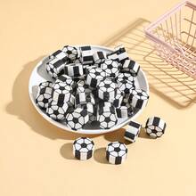 Gomas de borrar con forma de balón de fútbol, lindos dibujos animados, set de útiles escolares y regalos de recompensa - Multicolor - Ver 5