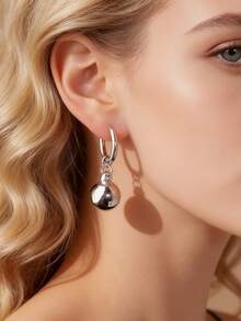 1对18K镀金不锈钢耳环，镂空几何球形吊坠，简约设计，适合日常佩戴 - 球形耳環 - 查看 3