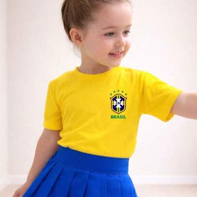 Camiseta Algodão Infantil e Juvenil Estampa Brasil Escudo Copa do Mundo Torcida Futebol Jogos Final Campeão Menina Escola Confortável
