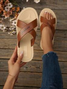 新款交叉绑带平底凉鞋，时尚优雅，适合海滩和日常穿着，百搭女士凉鞋 - 摩卡棕 - 查看 5
