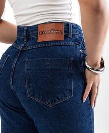 Mom Jeans With A Conscious Touch, Without Elastane. - Dark Wash - View 4