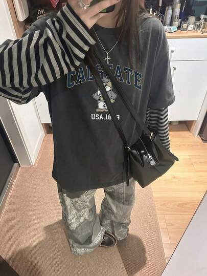 女士超大款深灰色两件套印花T恤，“CALSTATE”字母和熊印花上衣，条纹长袖叠穿T恤，Y2K复古美式休闲街头风