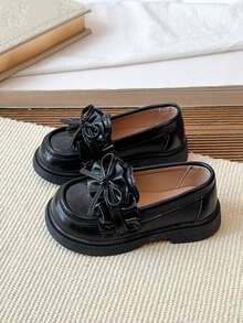 1 par de zapatos planos para niños con diseño de perlas y lazo negro, con suela suave y antideslizante, adecuados para primavera, verano, otoño e invierno - Negro - Ver 5