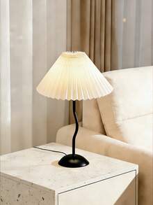 1 pièce Lampe de bureau dorée, lampe de table minimaliste pour la lecture, le bureau, la chambre, lumière chaude, alimentée par USB, convient pour l'hébergement de style nordique, les restaurants, le camping, l'éclairage d'ambiance - Noir - Voir 3