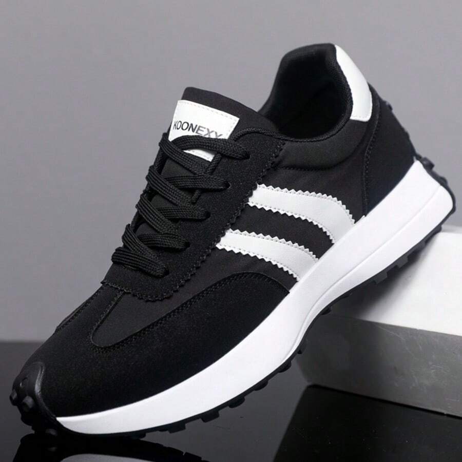 Men's Sports Training Shoes With Stripe Design, Excellent Traction. Available In Black, White And Green. Suitable For All Seasons, Especially For Hiking And Running Activities. Note: This Model Has A Relatively Spacious Toe Box, So The Size May Run Large.