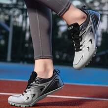 26 男士运动鞋,男士田径鞋,时尚黑白低帮系带钉鞋,抓地力强,鞋钉可拆卸,适合比赛和运动,爆发力十足,速度感稳定,男女通用钉鞋,适合短跑、中长跑、三级跳远等运动。 - 黑灰色 - 查看 7