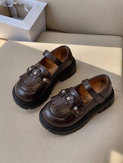 1 par de zapatos de cuero ligeros y elegantes con diseño floral para niñas, nuevo diseño de primavera/otoño, suela suave y versátil cómoda, cierre de cinta mágica, zapatos de princesa, zapatillas casuales para niños pequeños/estudiantes, adecuados para exteriores, diario, viajes, fiestas, escuela