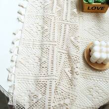 American Country Style Hollow Crochet Lace Round Tablecloth, Suitable For Rectangular Dining Tables, Coffee Tables, Dresser Covers, Towels And Other Home Use - A - View 3