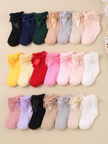 20/10/6/1 双装随机颜色女婴蝴蝶装饰舞蹈袜，采用独特的宽松蕾丝边设计，不束缚，弹性泡泡袜口，适合 0-36 个月宝宝参加派对和作为礼物穿着。这些可爱的袜子采用舒适透气的面料制成，柔软舒适，可搭配各种服装和裙子，是完美的 情人节礼物。 - 彩色 - 查看 13